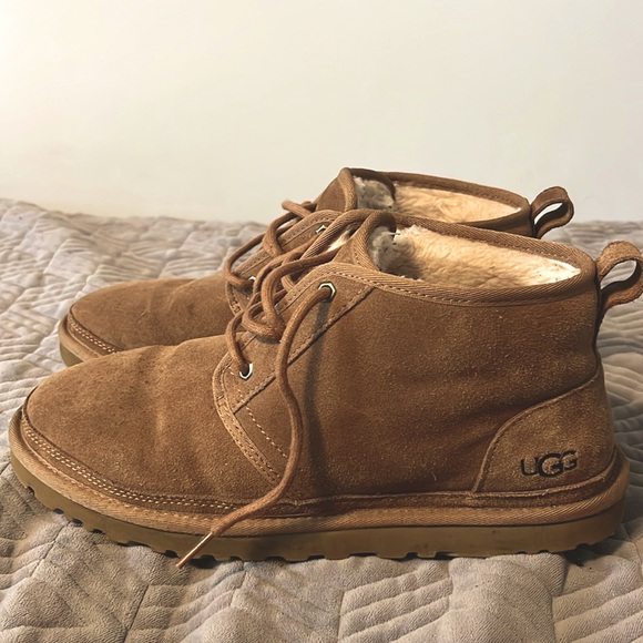 -UGG men’s Neumal Leather boots. - Picture 5 of 6